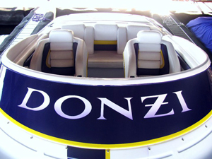 1999 Donzi ZX28 Foot with Twin Mercruiser 350 Mag Engines