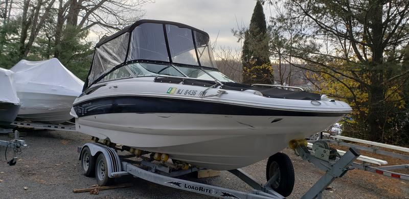 2005 Crownline 220 EX