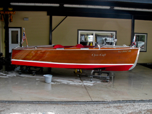 Chris Craft Deluxe Runabout