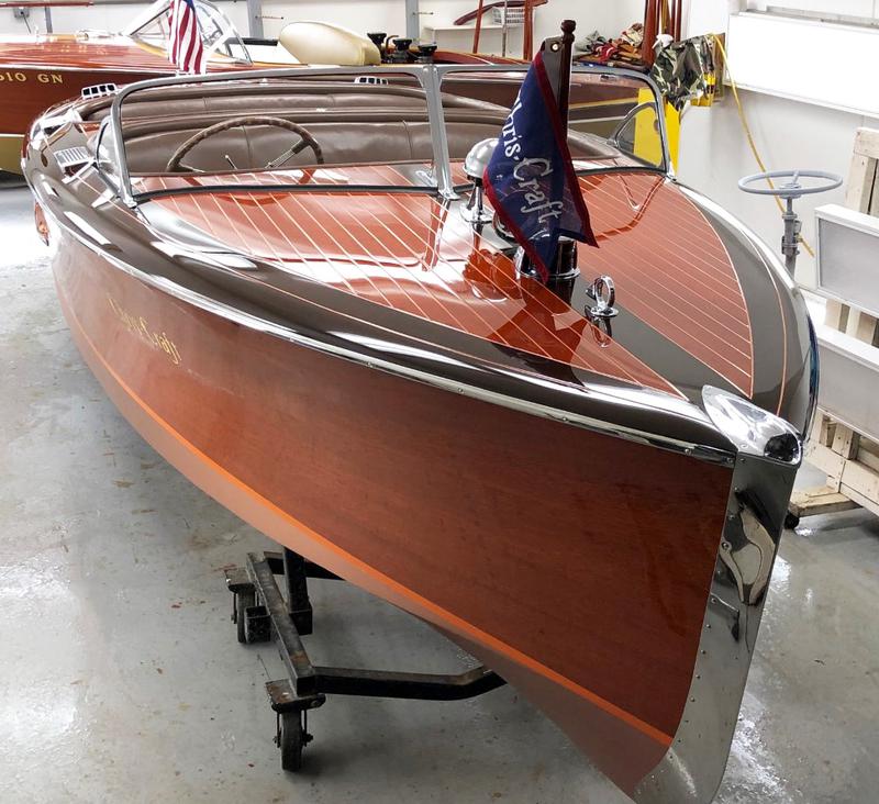 1940 19' Chris Craft Runabout Barrelback