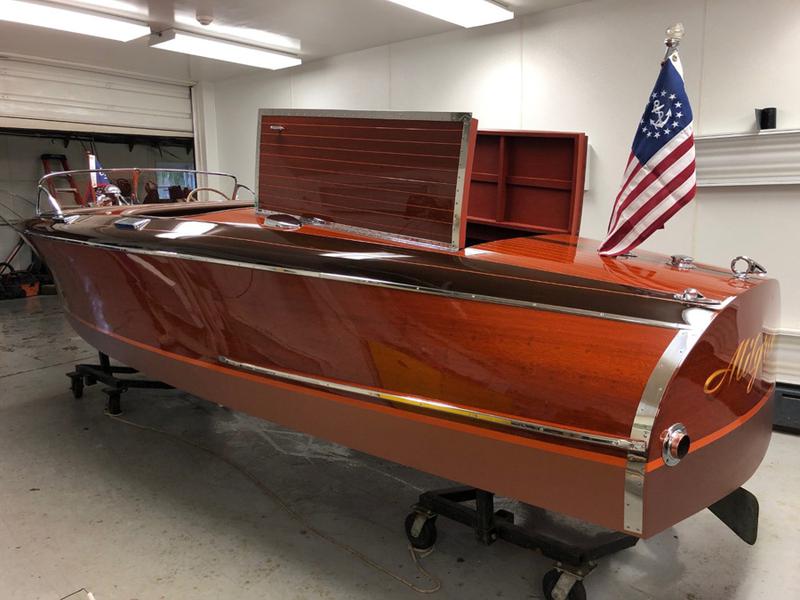 1940 19' Chris Craft Runabout Barrelback