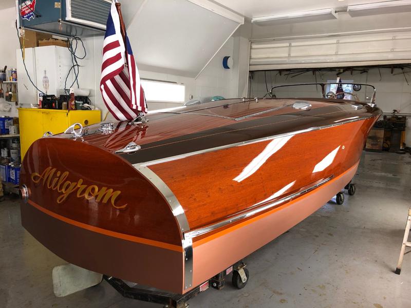 1940 19' Chris Craft Runabout Barrelback