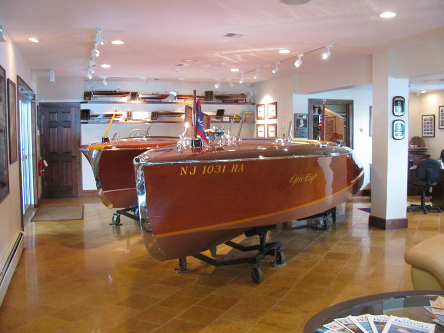 1940 19' Chris Craft Barrelback Runabout