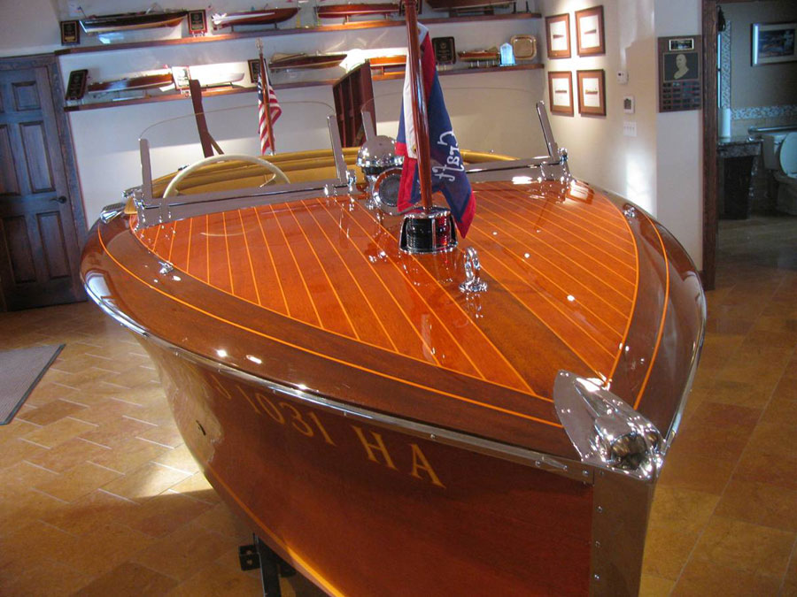 1940 19' Chris Craft Barrelback Runabout