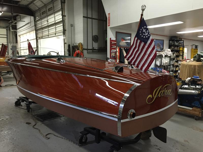 1942 17' Chris Craft Barrelback