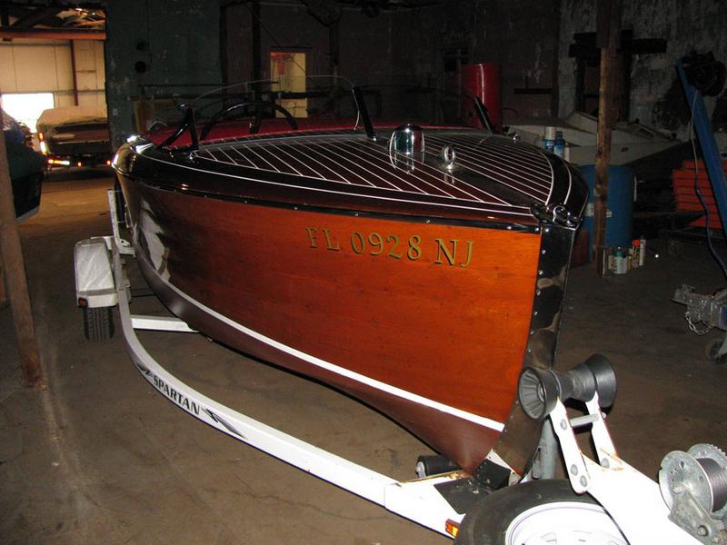 1942 17' Chris Craft Barrelback Runabout