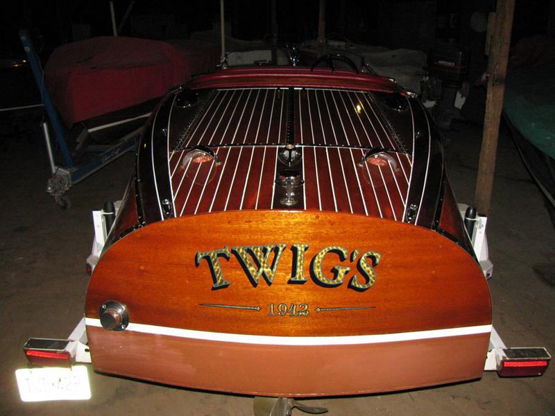 1942 17' Chris Craft Barrelback Runabout