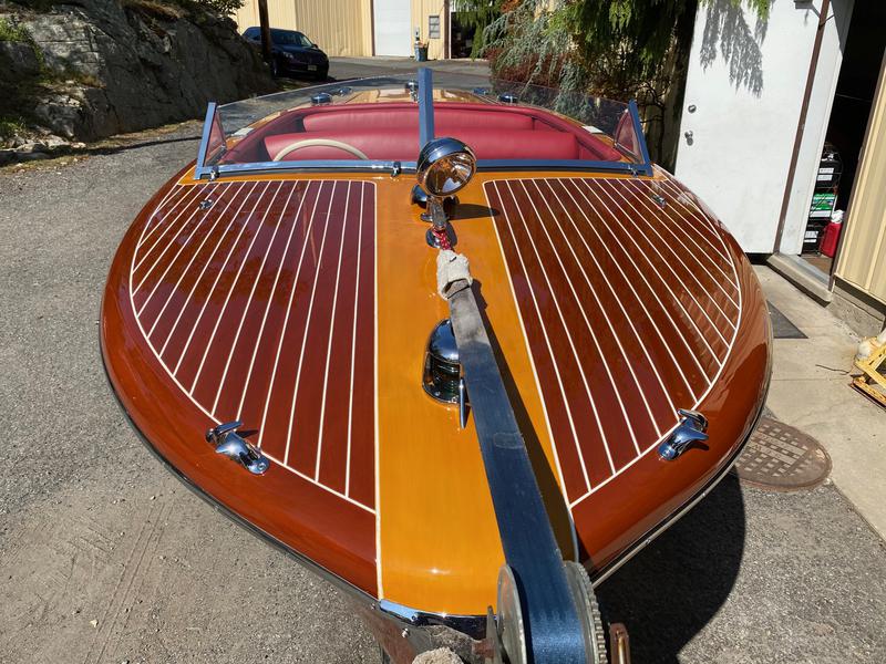 1948 Chris Craft 20' Custom Runabout