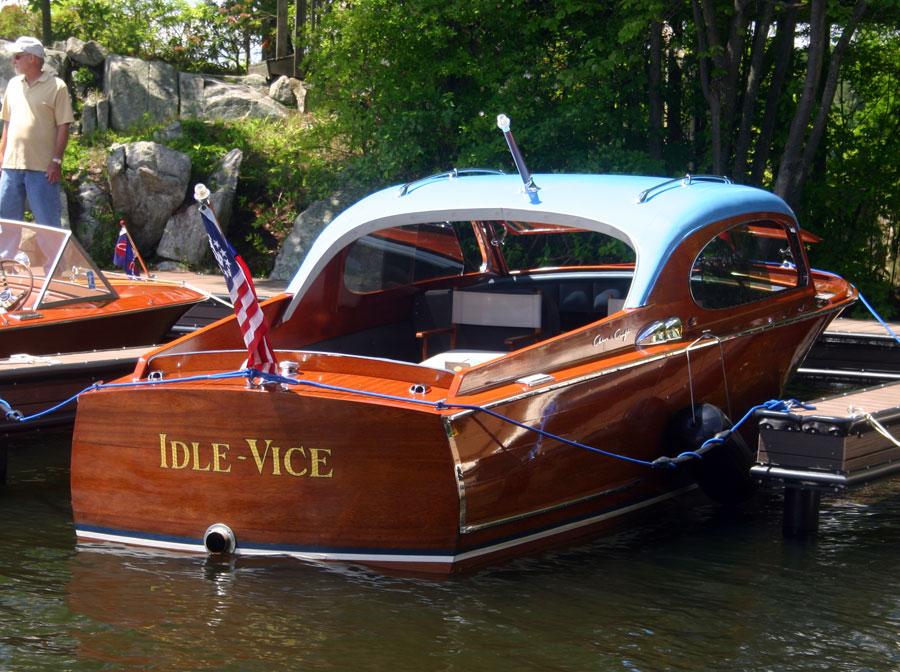 1953 22' Chris Craft Custom Sedan