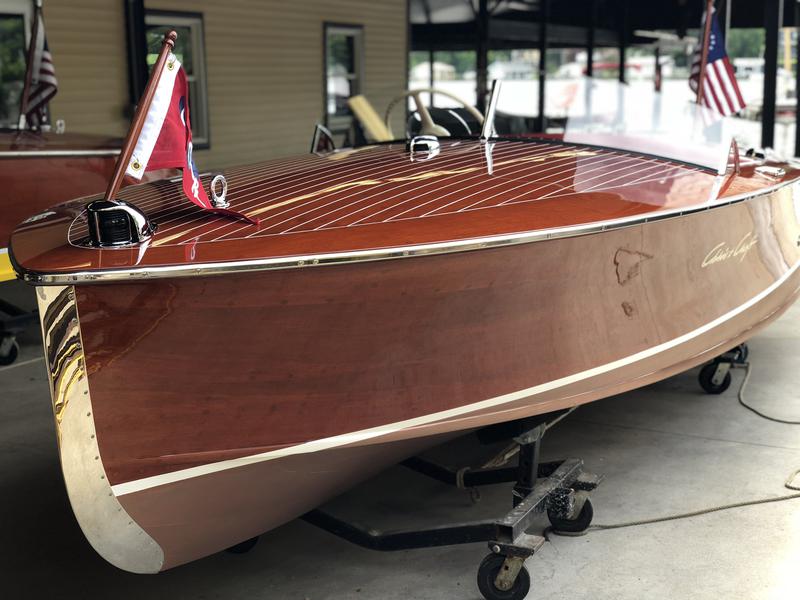 1954 19' Chris Craft Racing Runabout