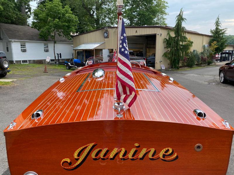 1954 17' Chris Craft Runabout