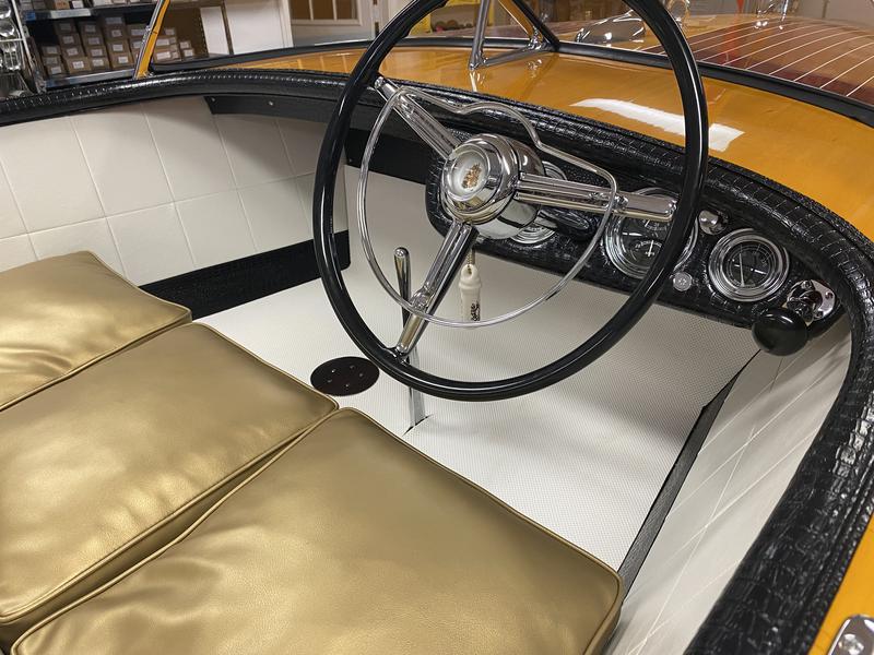 1955 18' Chris Craft Cobra