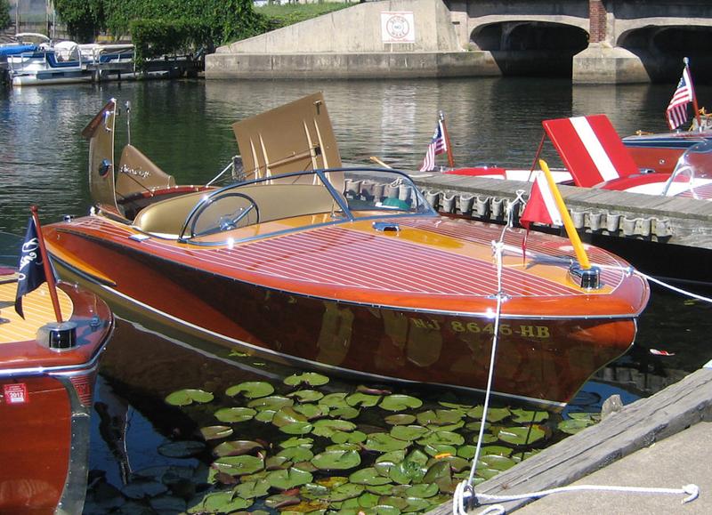 1955 21' Chris Craft Cobra