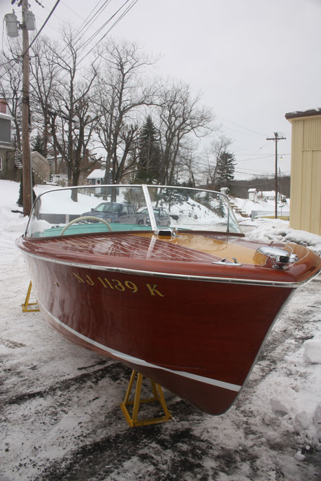 1961 19' Chris Craft Capri