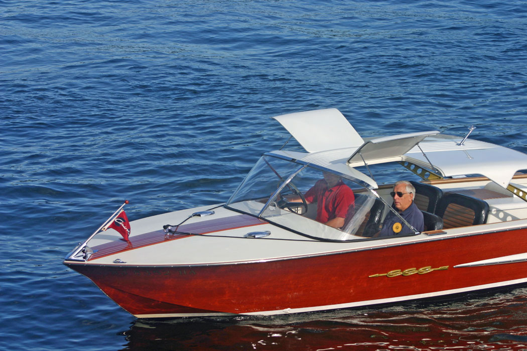 1962 23' Chris Craft Holiday