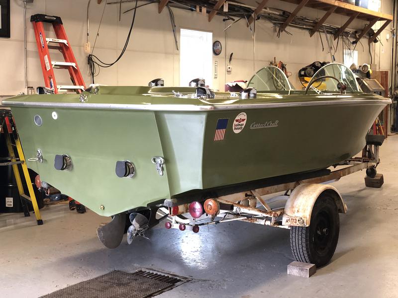 1970 16' Correct Craft Separator